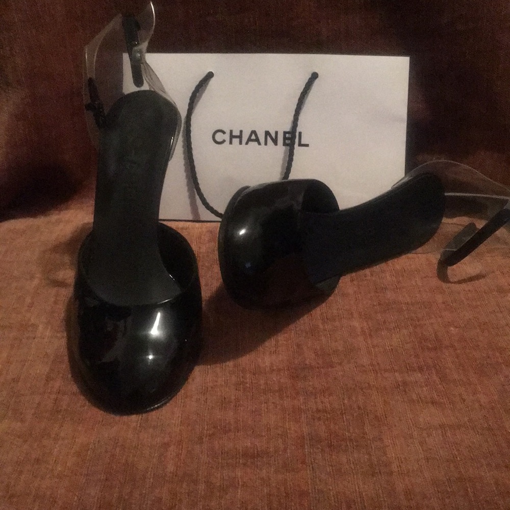 Chanel cinderella heelsl